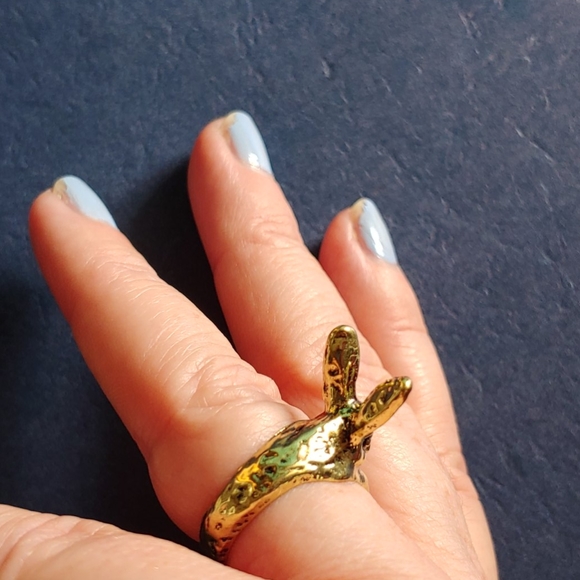 Ring - Picture 3 of 7